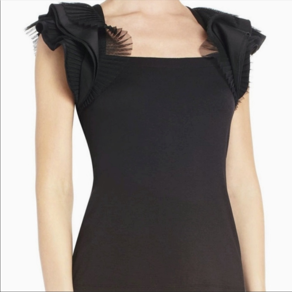BCBGMAXAZRIA "MIRABELLE" BLACK LAYERED TULLE  SLEEVE SIZE XS “GENTLY WORN”